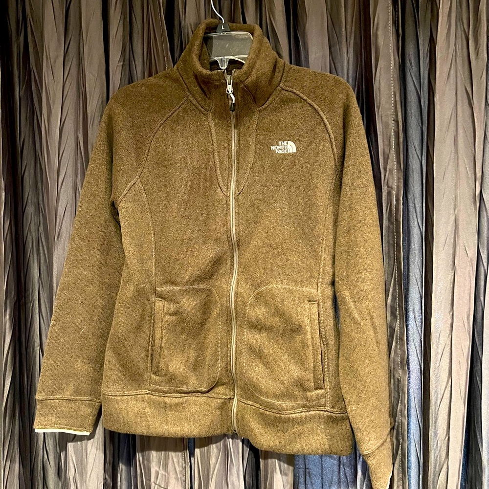 North Face Woman’s Zip Up Sweater